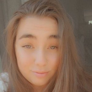 Meet your Posher, Léanne